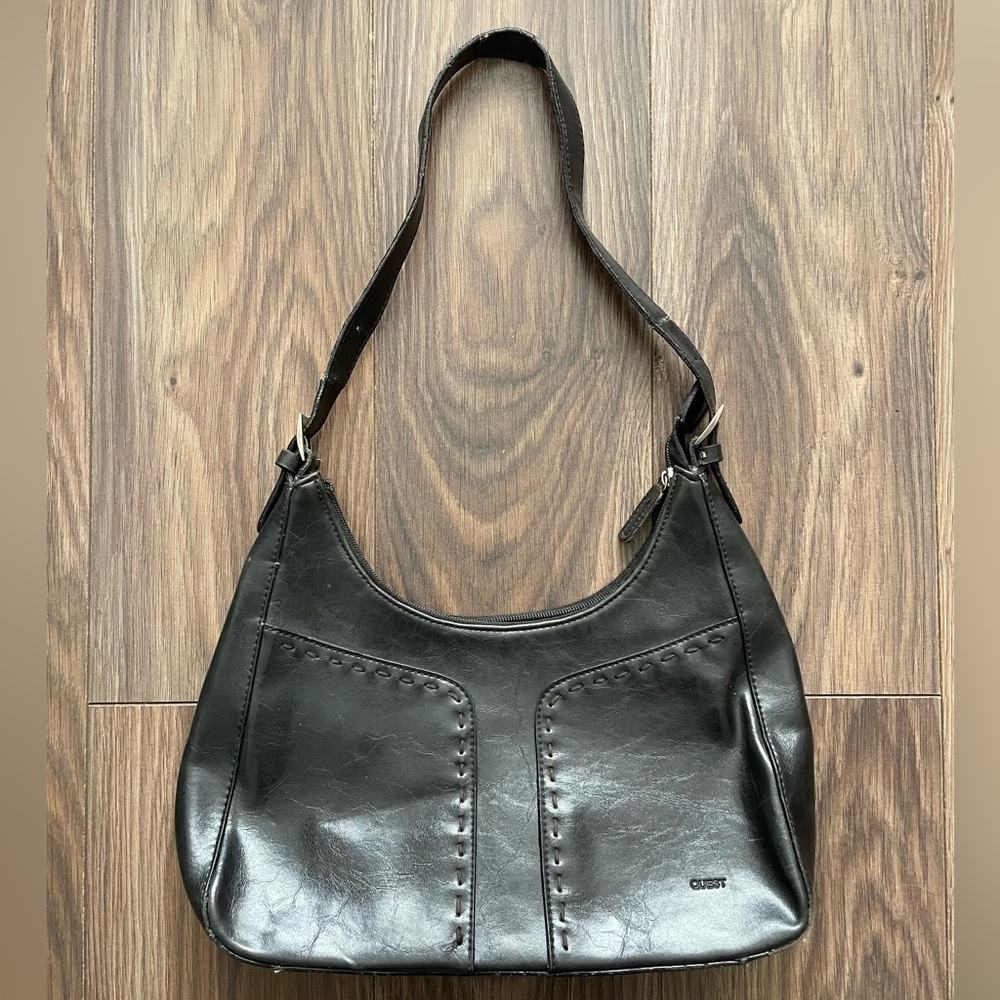 Elegant Black Leather Shoulder Bag